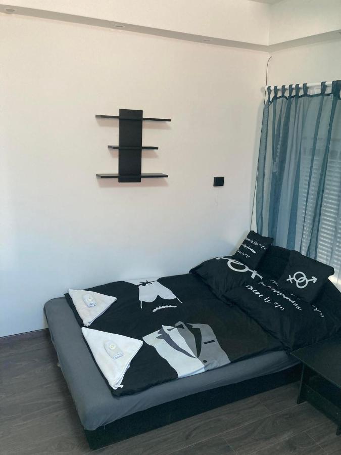 Aparthotel Arany Apartman à Cegléd Extérieur photo