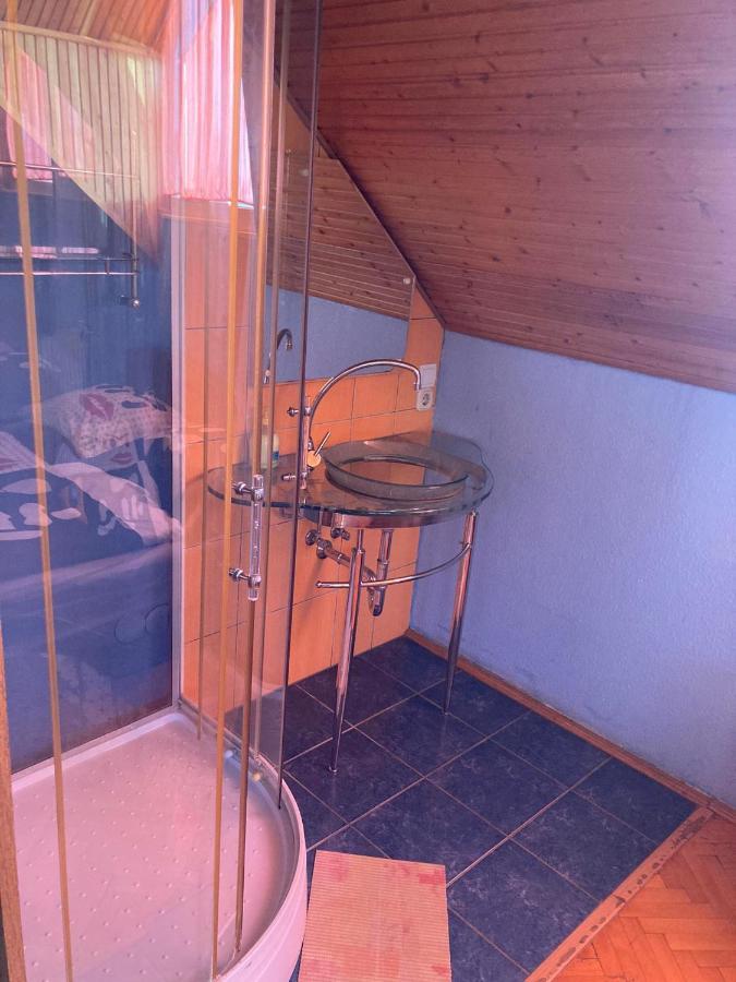 Aparthotel Arany Apartman à Cegléd Extérieur photo
